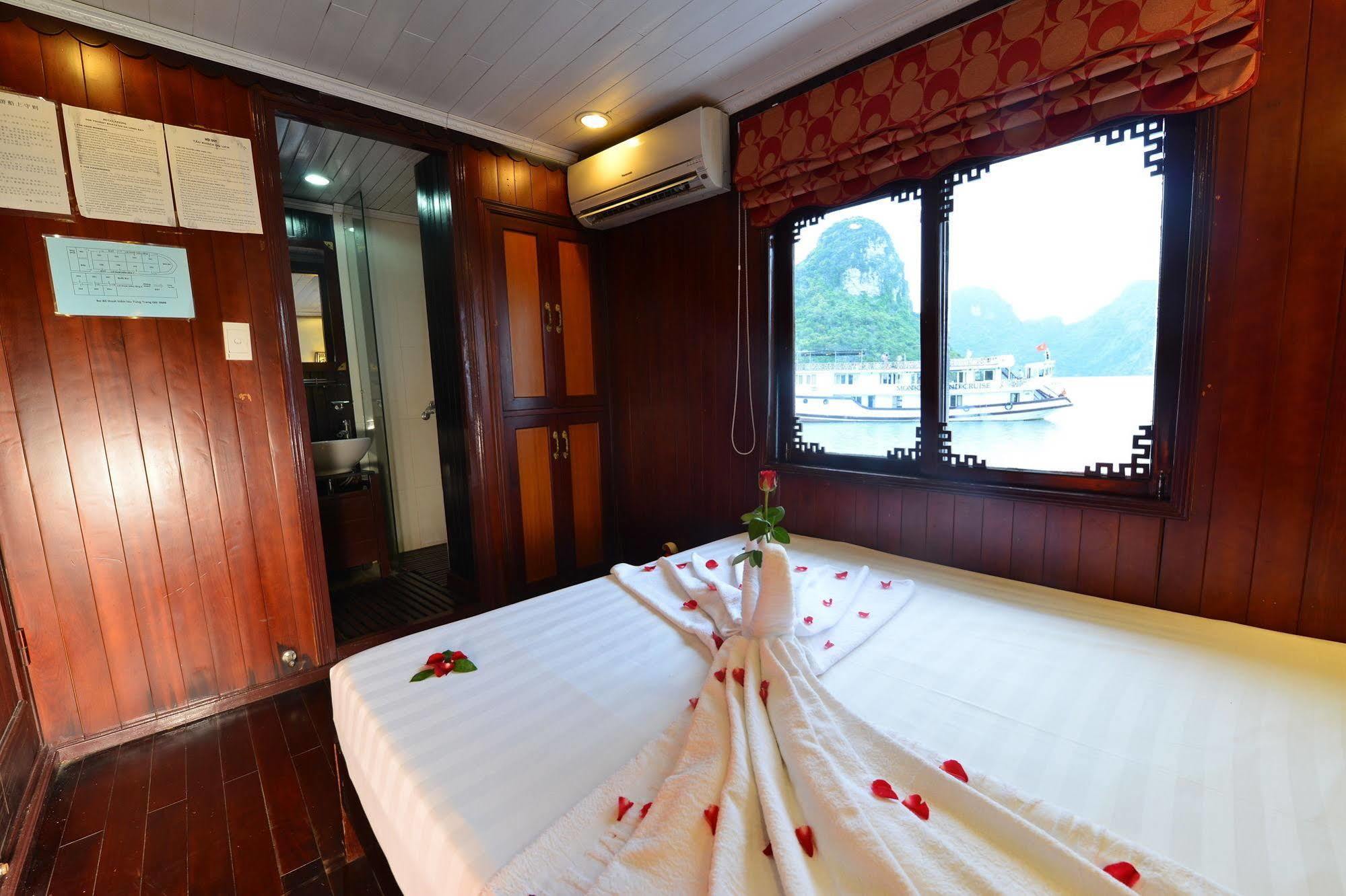 Halong Bay Full Day Trip - 6 Hours Route Hotell Ha Long Exteriör bild